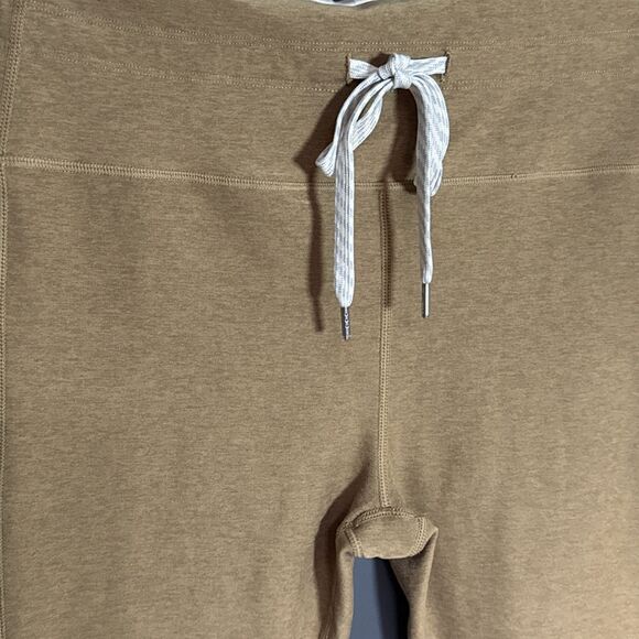 Vuori Size Medium Vibe Elevation Leggings Beige - Picture 5 of 9